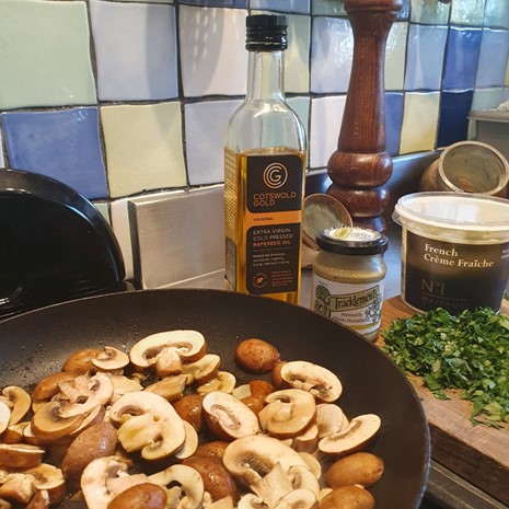 Rapeseed Oil Cotswold Gold Rapeseed Oil Cotswold Gold